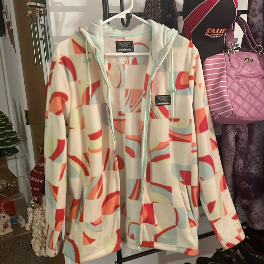 MASSIVE OUTDOOR JACKET